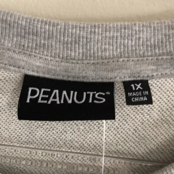 Peanuts SNOOPY Gray Crewneck St. Patrick’s Day Sweatshirt SIZE 1X - Picture 2 of 9